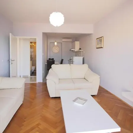 Dubreta - Two Bedroom With Balcony Apartman Cavtat