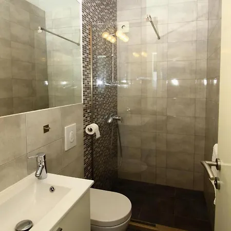 Dubreta - Two Bedroom With Balcony * Cavtat